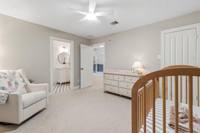 158 Hansom Trail Street, The Woodlands, TX 77382