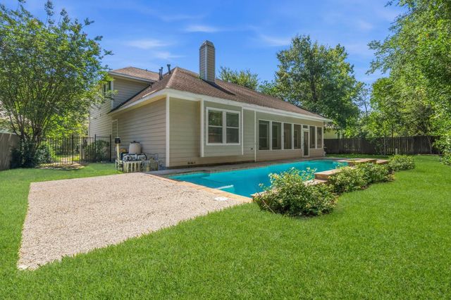 158 Hansom Trail Street, The Woodlands, TX 77382