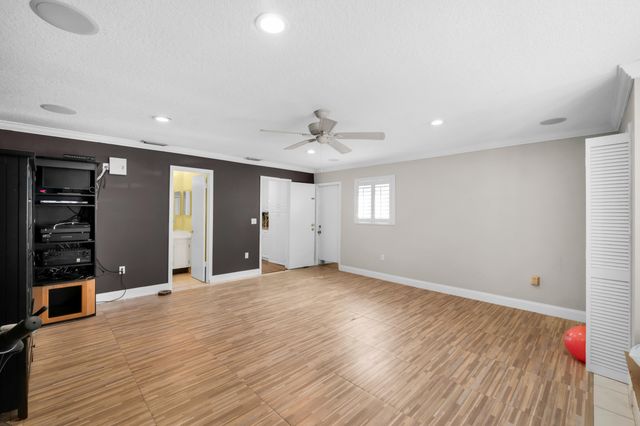 3570 NW 120th Way, Sunrise, FL 33323