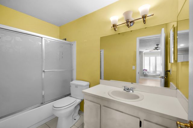 3570 NW 120th Way, Sunrise, FL 33323