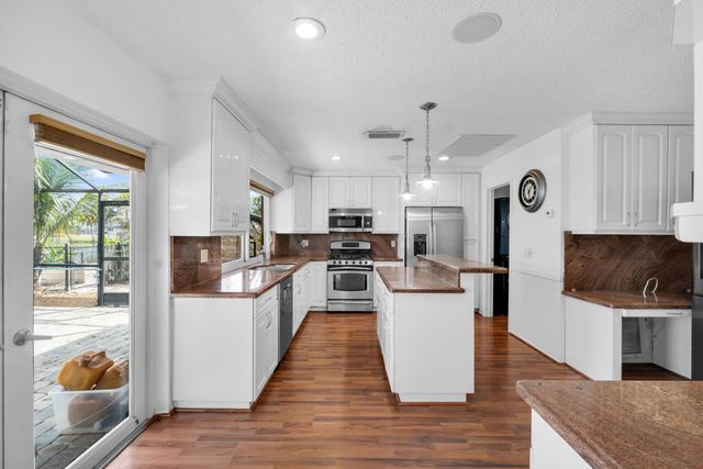 3570 NW 120th Way, Sunrise, FL 33323