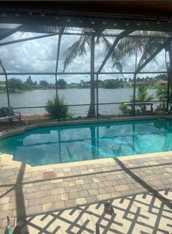 3570 NW 120th Way, Sunrise, FL 33323