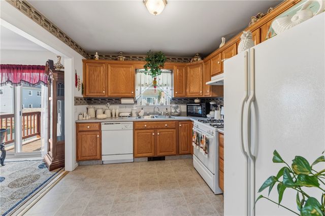 123 Acushnet Avenue, New Bedford, MA 02740