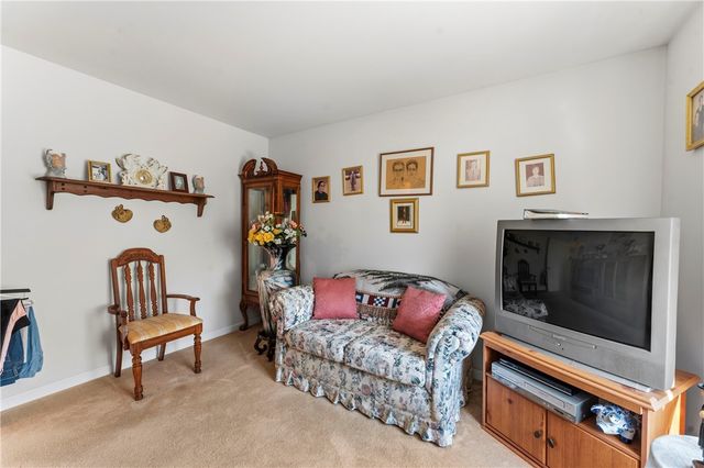 123 Acushnet Avenue, New Bedford, MA 02740