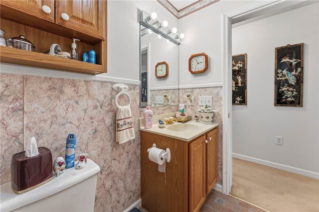 123 Acushnet Avenue, New Bedford, MA 02740