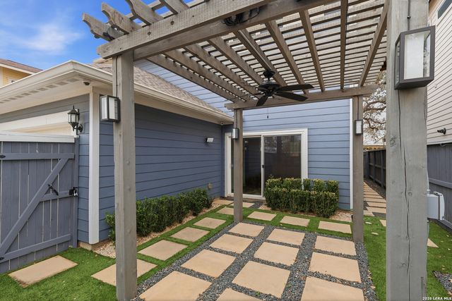 623 Leigh St, San Antonio, TX 78210