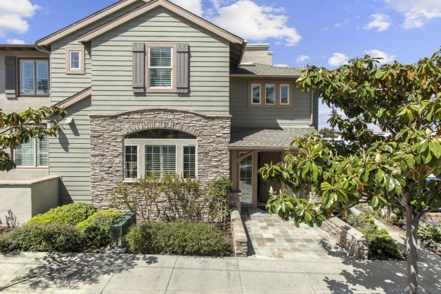 1056 Pearl 24, La Jolla, CA 92037