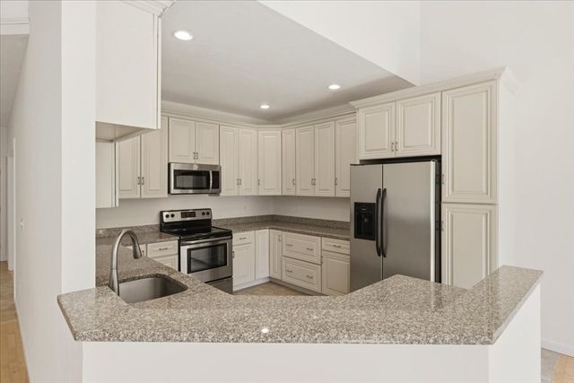 30 Shadow Creek Lane 30, Ashland, MA 01721