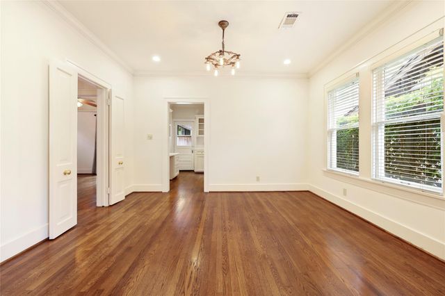 908 W 14th Street, Houston, TX 77008