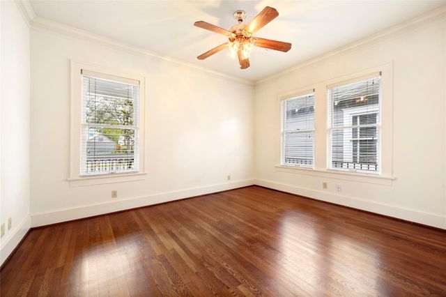 908 W 14th Street, Houston, TX 77008