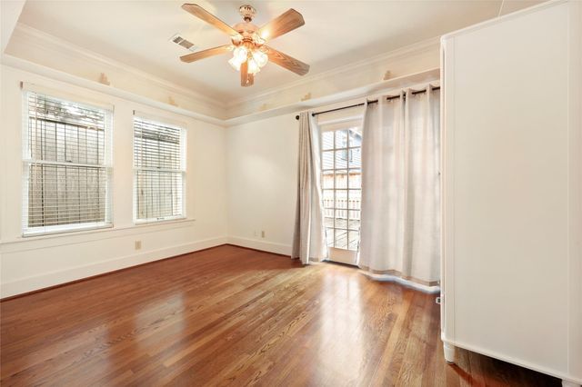 908 W 14th Street, Houston, TX 77008