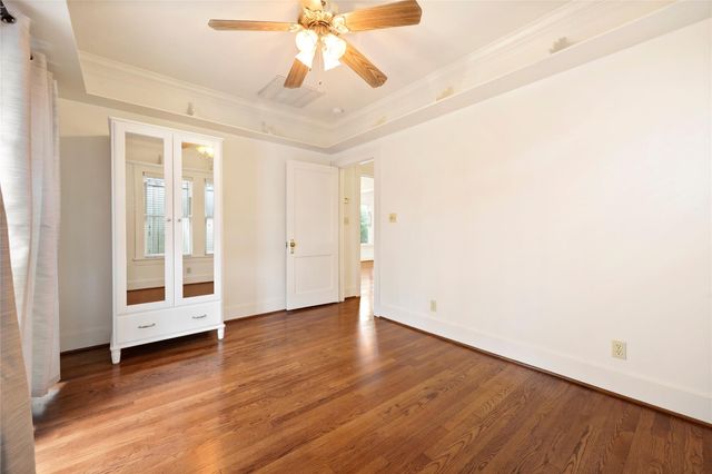 908 W 14th Street, Houston, TX 77008