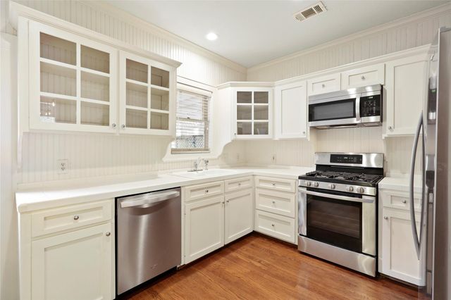908 W 14th Street, Houston, TX 77008
