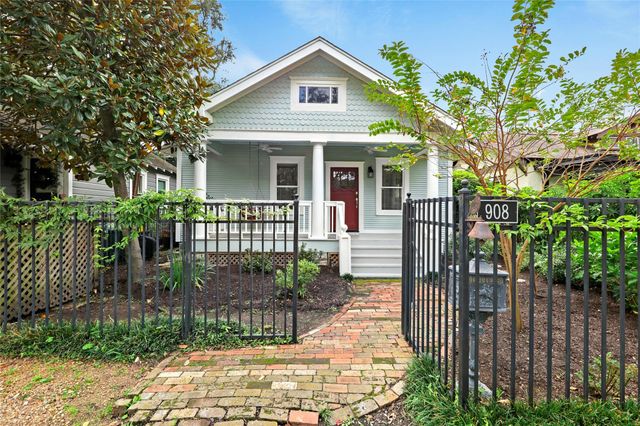 908 W 14th Street, Houston, TX 77008