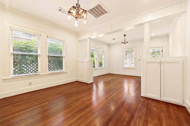 908 W 14th Street, Houston, TX 77008