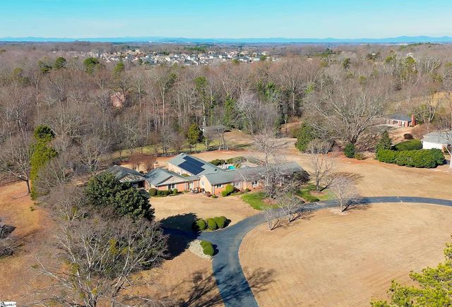 136 Club Drive, Simpsonville, SC 29681