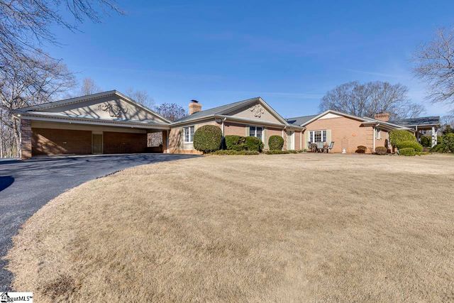 136 Club Drive, Simpsonville, SC 29681