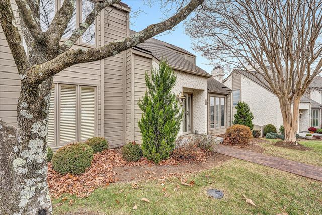 4958 Hunting Hills CIR, Roanoke, VA 24018