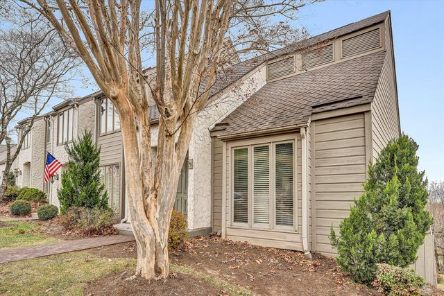 4958 Hunting Hills CIR, Roanoke, VA 24018