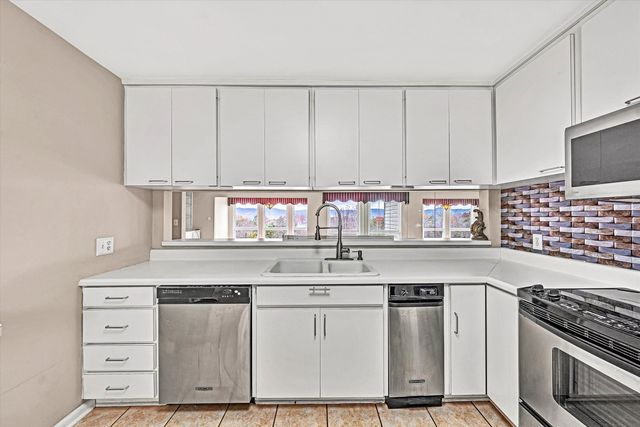 4958 Hunting Hills CIR, Roanoke, VA 24018