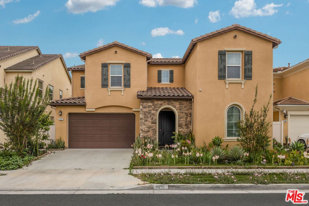 1491 S Carnelian Street, Anaheim, CA 92802