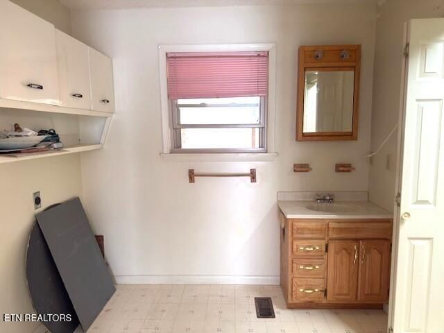 5107 Pawnee Rd, Crossville, TN 38572