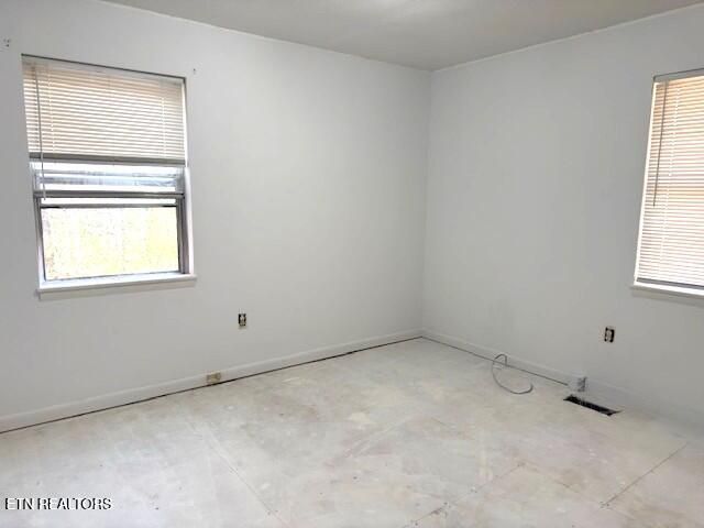 5107 Pawnee Rd, Crossville, TN 38572