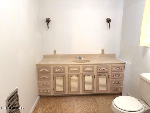 5107 Pawnee Rd, Crossville, TN 38572