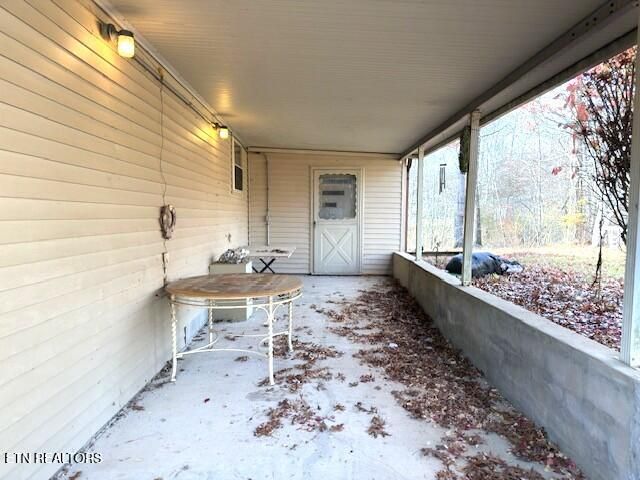 5107 Pawnee Rd, Crossville, TN 38572