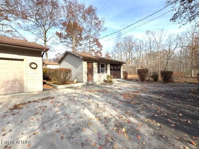 5107 Pawnee Rd, Crossville, TN 38572