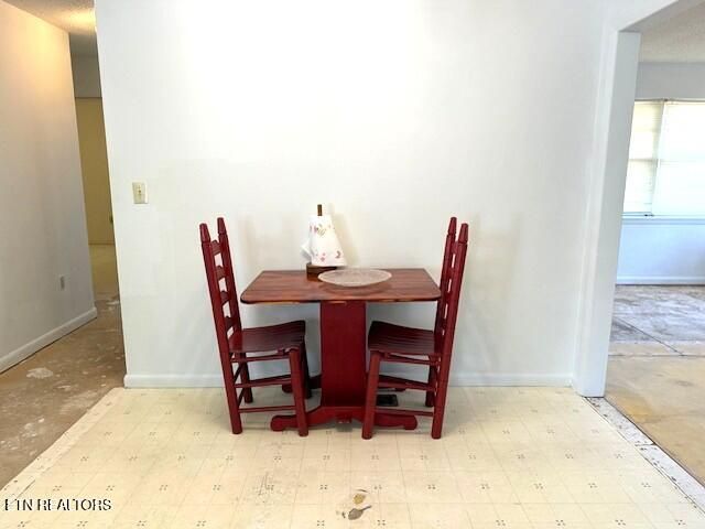 5107 Pawnee Rd, Crossville, TN 38572