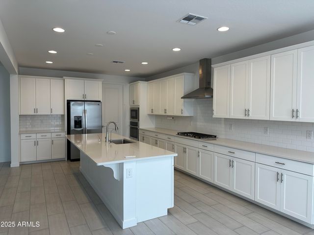 40562 W MICHAELS Drive, Maricopa, AZ 85138