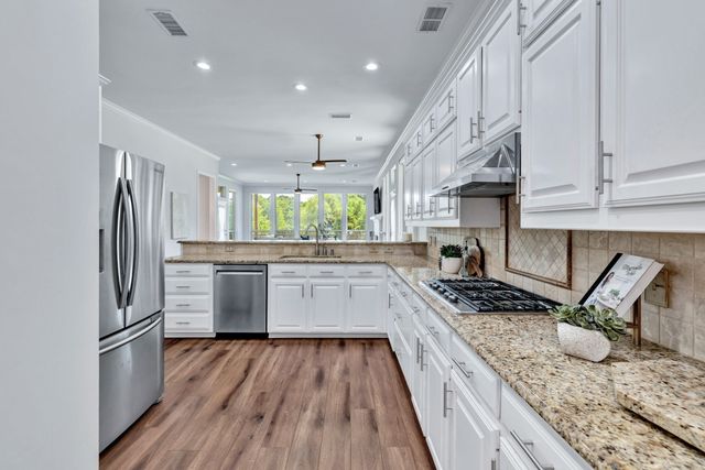 1332 Lakewood Drive, Mckinney, TX 75072