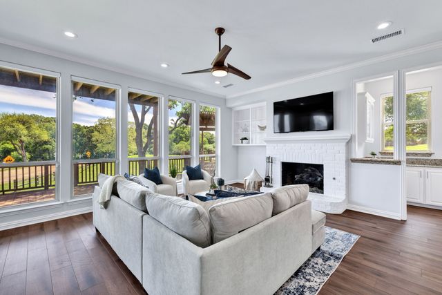 1332 Lakewood Drive, Mckinney, TX 75072