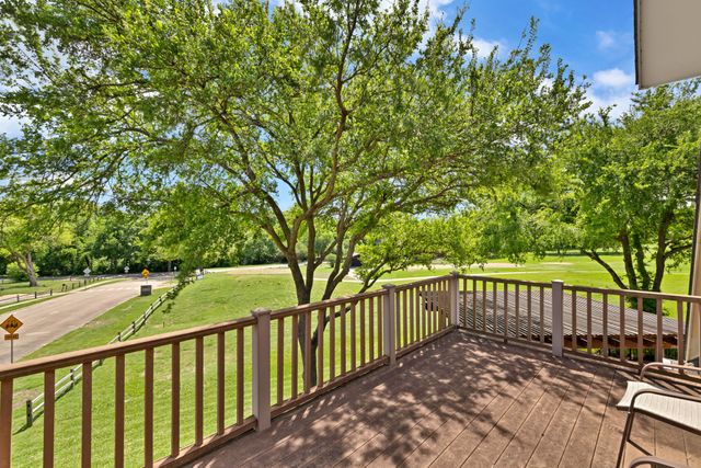 1332 Lakewood Drive, Mckinney, TX 75072