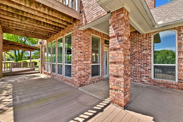 1332 Lakewood Drive, Mckinney, TX 75072