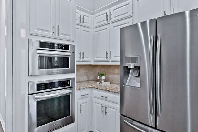 1332 Lakewood Drive, Mckinney, TX 75072