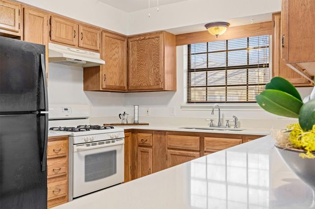 2301 Lawnmont Ave 1, Austin, TX 78756