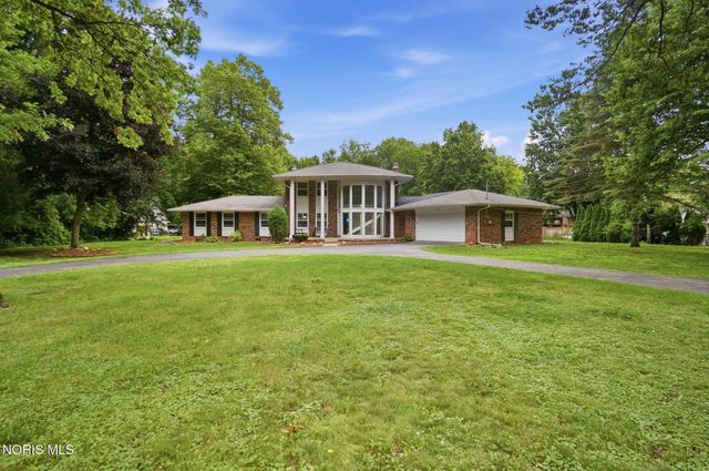 28 N Centennial Road, Holland, OH 43528