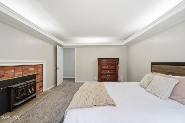 28 N Centennial Road, Holland, OH 43528