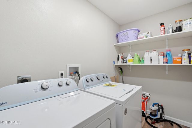 28 N Centennial Road, Holland, OH 43528