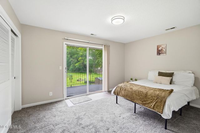 28 N Centennial Road, Holland, OH 43528