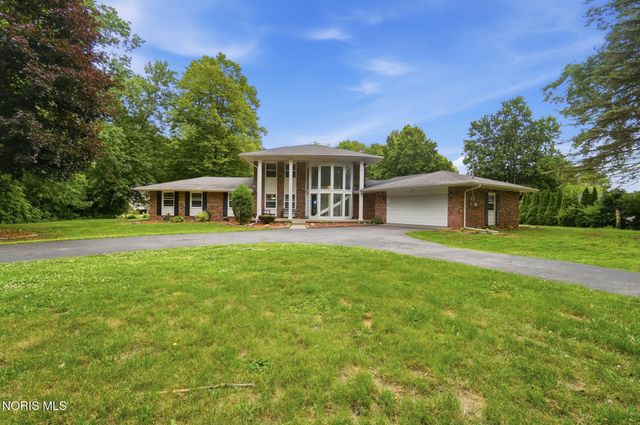 28 N Centennial Road, Holland, OH 43528