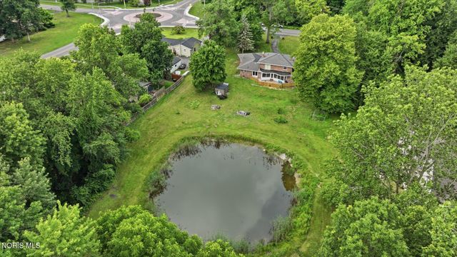 28 N Centennial Road, Holland, OH 43528