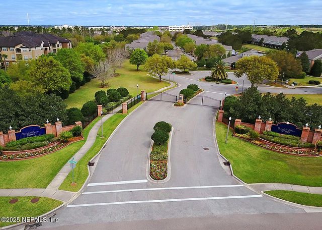 7554 RED CRANE Lane, Jacksonville, FL 32256