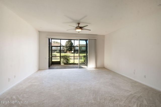 7554 RED CRANE Lane, Jacksonville, FL 32256