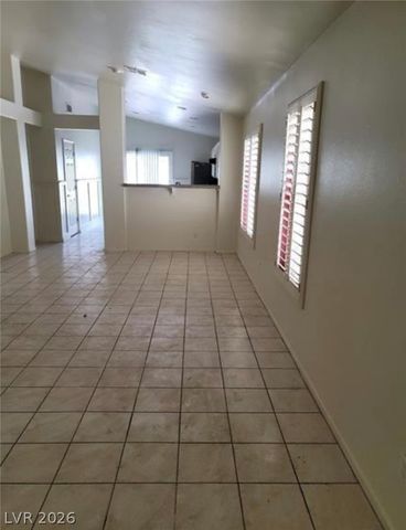 9524 Kelly Creek Avenue, Las Vegas, NV 89129