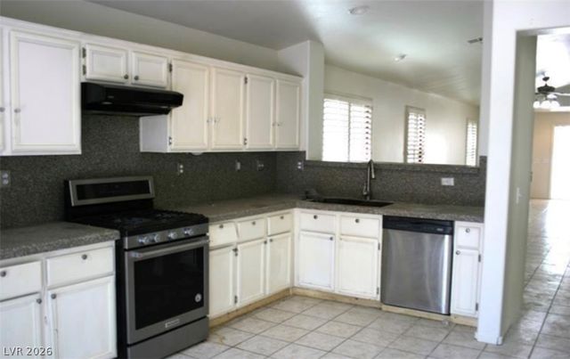 9524 Kelly Creek Avenue, Las Vegas, NV 89129