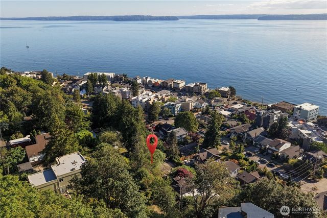 0 40XX 58th Place SW, Seattle, WA 98116