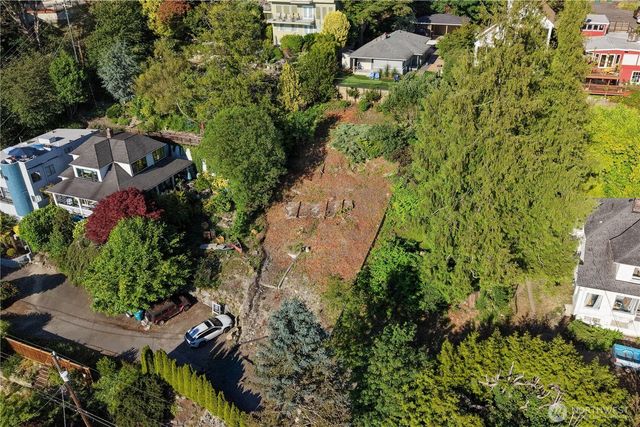 0 40XX 58th Place SW, Seattle, WA 98116